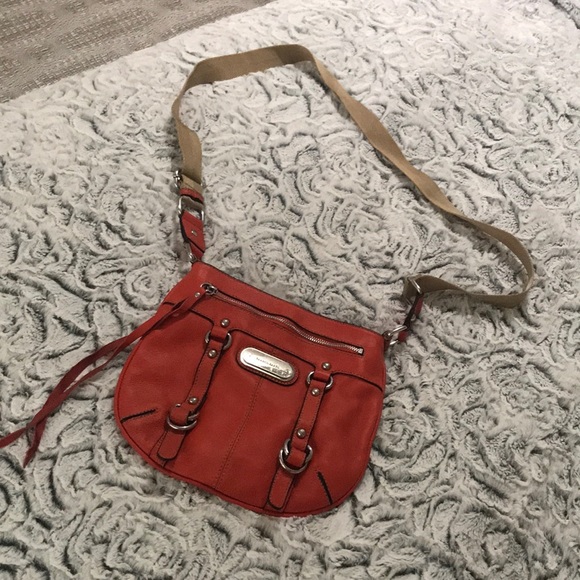 Franco Sarto Handbags - ✨ FRANCO SARTO crossbody bag